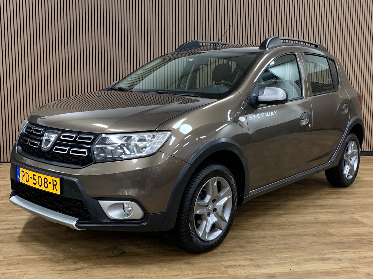 Dacia Sandero Stepway - 0.9 TCe SL Stepway|Navigatie|133000KM|Airco| - AutoWereld.nl