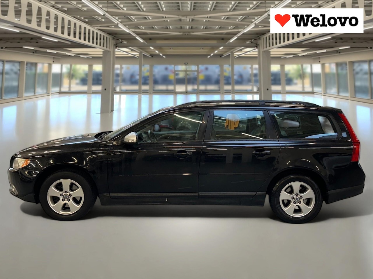 Volvo V70 - 2.0D Limited Edition Trekhaak, verwarmde stoelen, leder... - AutoWereld.nl