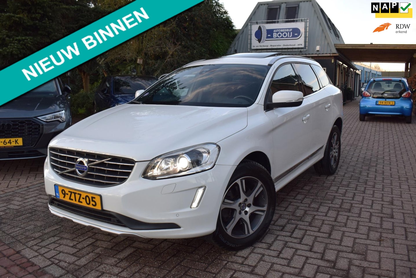 Volvo XC60 - 2.0 T5 Summum/AUTOMAAT/PANODAK/LEDER/MEMORY/CAMERA/XENON/TREKHAAK - AutoWereld.nl