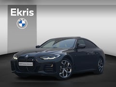 BMW i4 - eDrive40 M Sportpakket 19'' / Schuif-/kanteldak / Harman Kardon / Head-Up Display / M Spor