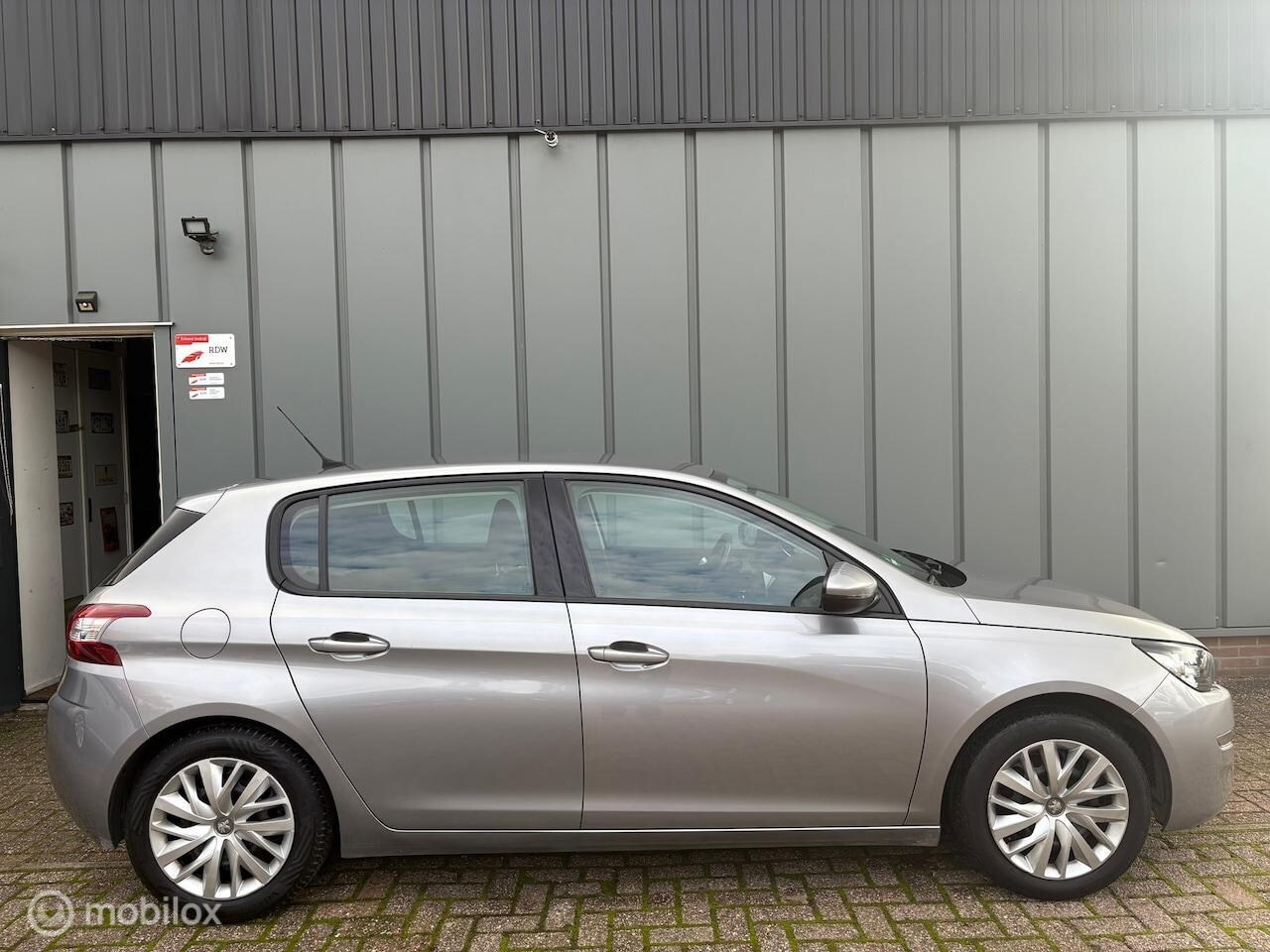 Peugeot 308 - 1.2 PureTech Blue Lease NAP//AIRCO//NAVI//CRUISE//TREKHAAK