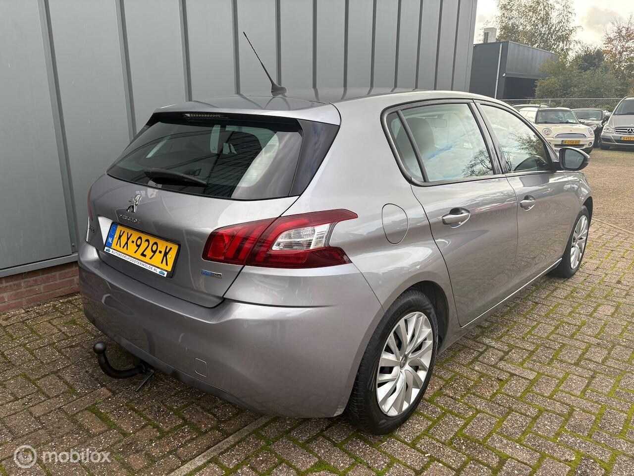 Peugeot 308 - 1.2 PureTech Blue Lease NAP//AIRCO//NAVI//CRUISE//TREKHAAK