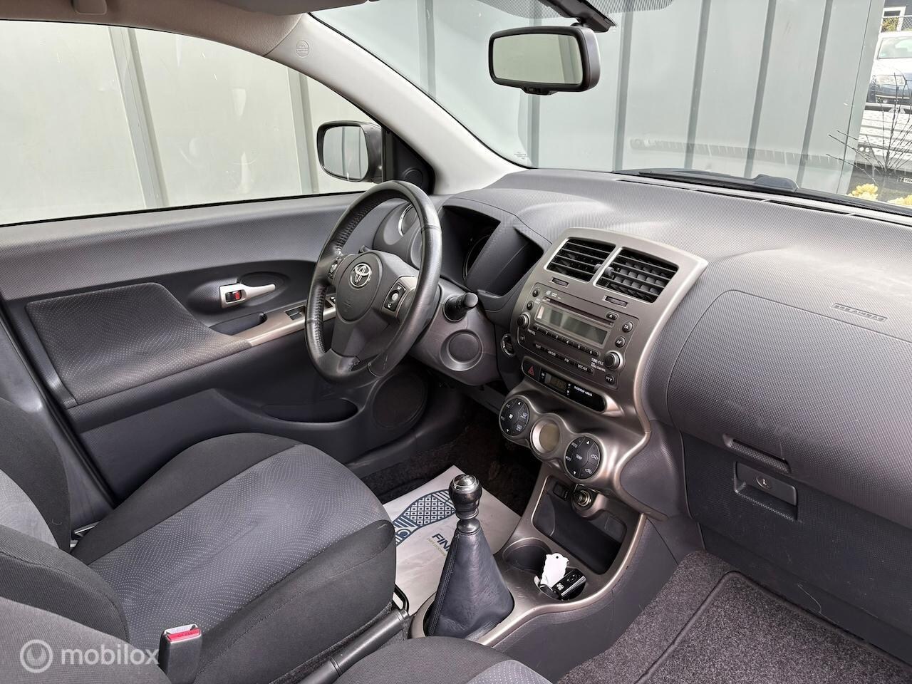 Toyota Urban Cruiser - 1.3 VVT-i Aspiration NAP//AIRCO//ELEC.RAMEN//5DRS