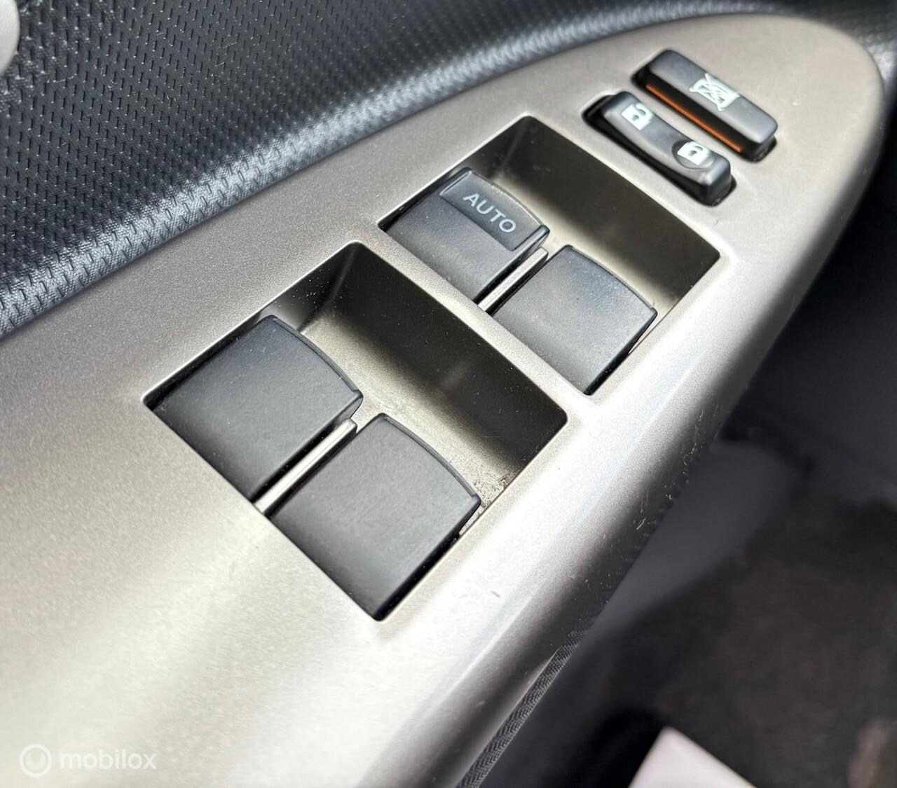 Toyota Urban Cruiser - 1.3 VVT-i Aspiration NAP//AIRCO//ELEC.RAMEN//5DRS