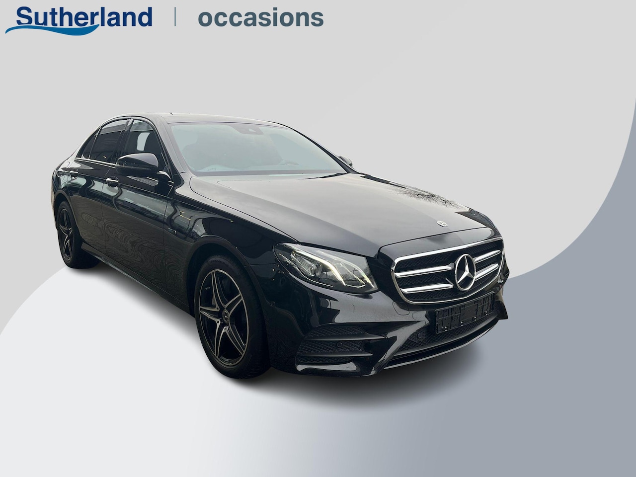 Mercedes-Benz E-klasse - 300 e AMG Line | 320pk PHEV | Elektrisch panoramadak / schuifdak | Stoelverwarming | Bestu - AutoWereld.nl