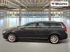 Volvo V70 - 2.0 T4 Inscription Edition stoelverwarming en koeling Dealer onderhouden met garantie