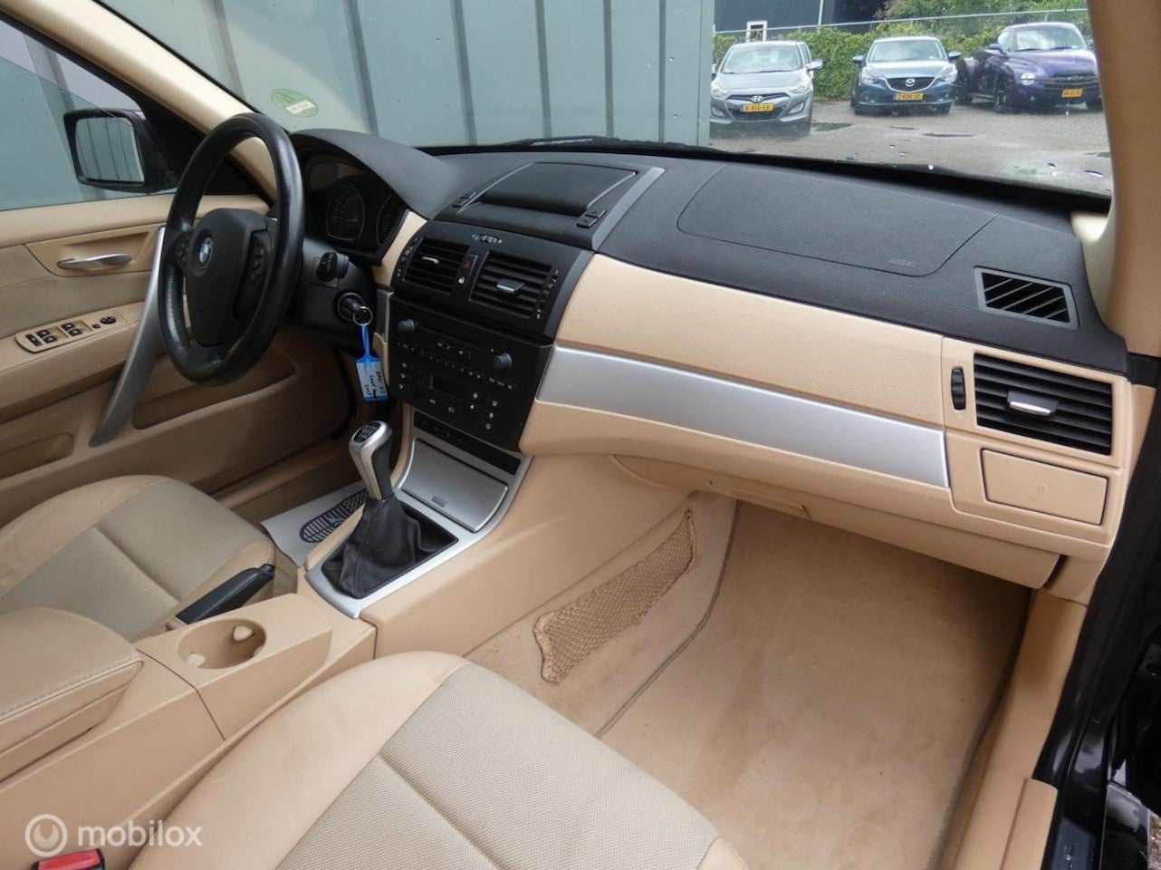 BMW X3 - 2.0i Executive AIRCO//NAVI//CRUISE//TREKHAAK//CV+AB