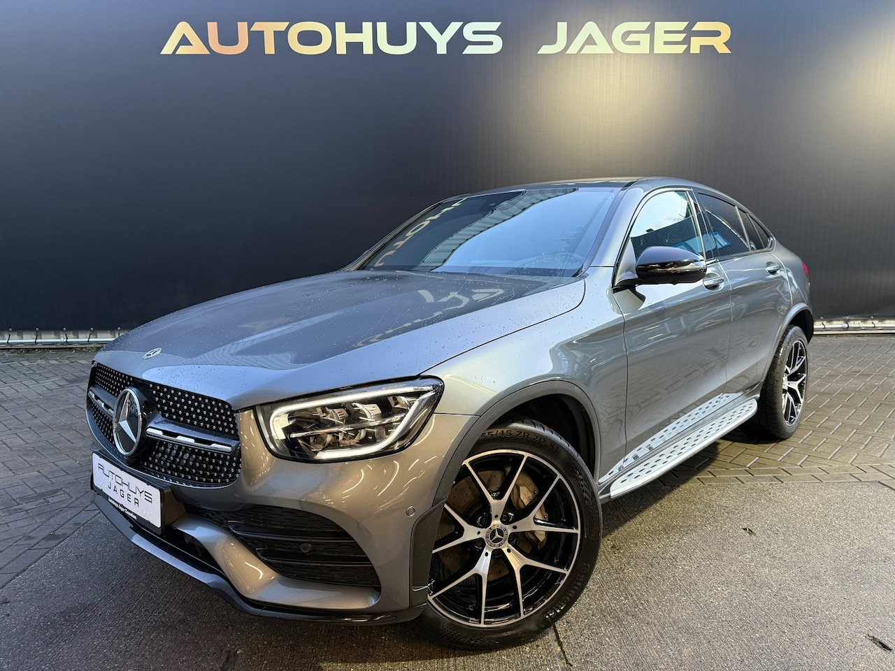 Mercedes-Benz GLC-klasse Coupé - 300e 4MATIC Pano Memory Sfeer E.klep Carplay - AutoWereld.nl