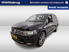 Volkswagen Tiguan Allspace - 1.5 TSI Highline 7p. / Pano / App-connect / Camera / Stoelverwarming