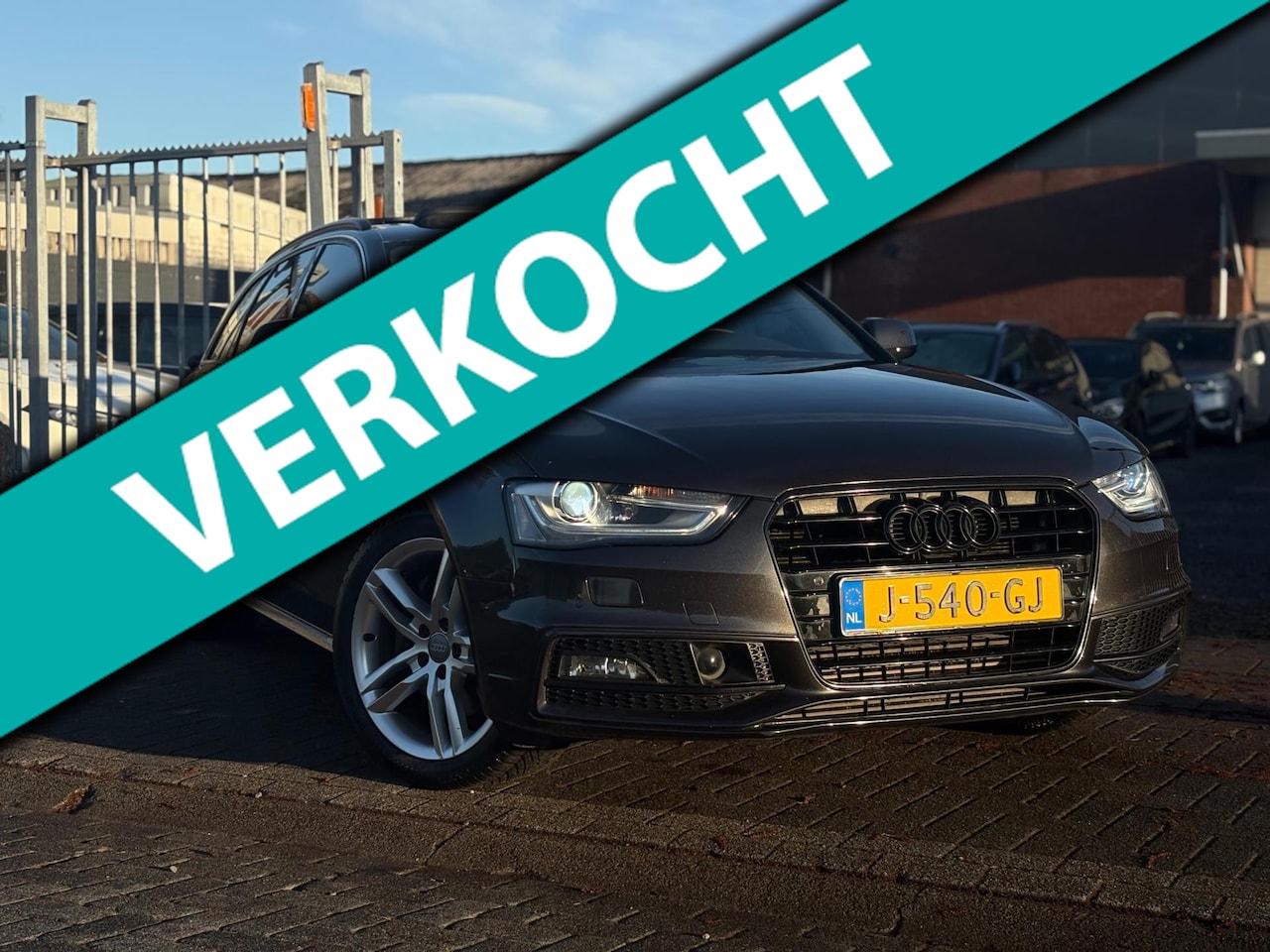 Audi A4 Avant - 2.0 TFSI S-Line | Automaat | Panoramadak | Half leder | 18” LMV | Stoelverwarming | - AutoWereld.nl
