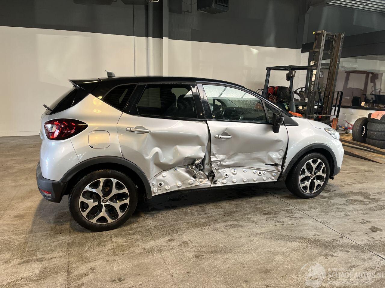 Renault Captur - 1.2 TCe Bose 52.000 KM Automaat