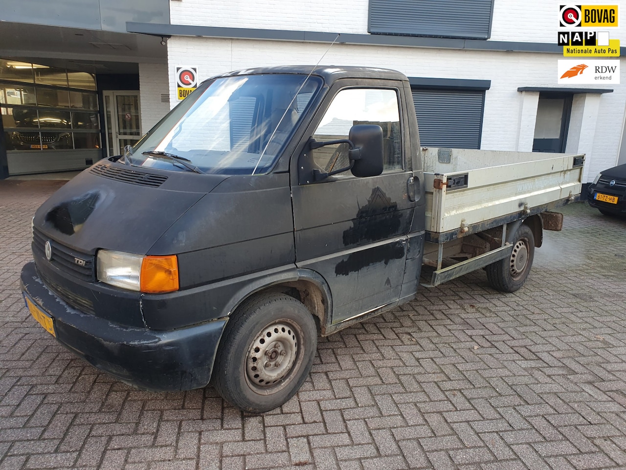 Volkswagen Transporter - 1.9 TD Pick Up BJ 2000 NIEUWE APK!! - AutoWereld.nl