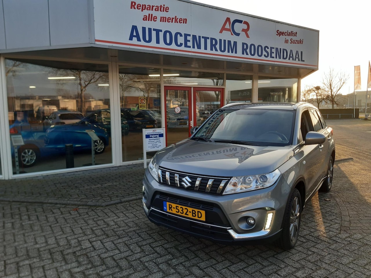 Suzuki Vitara - 1.0 Boosterjet Select NAVI CRUISE LMV 2E EIGENAAR FOTO'S VOLGEN! - AutoWereld.nl