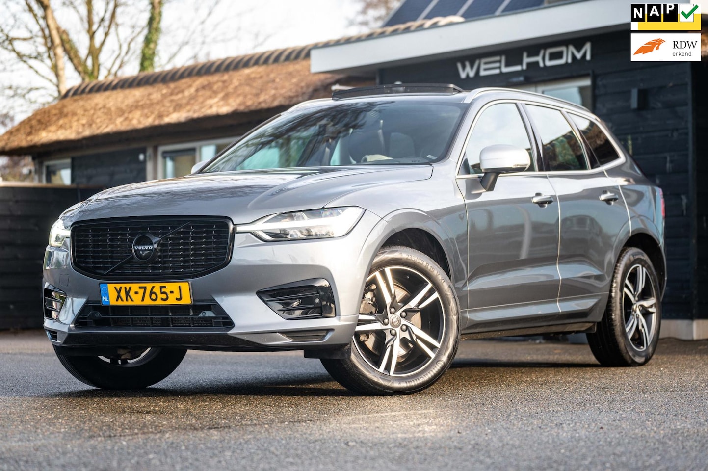 Volvo XC60 - 2.0 T5 R-Design Panoramadak I Leder I HeadUp I Memory I Stoel,stuur & achterbankverwarming - AutoWereld.nl