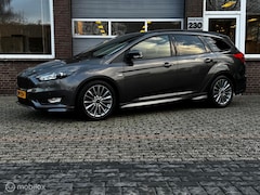 Ford Focus Wagon - 1.5 ST LINE TITANIUM ECC-AIRCO/NAVI/PDC