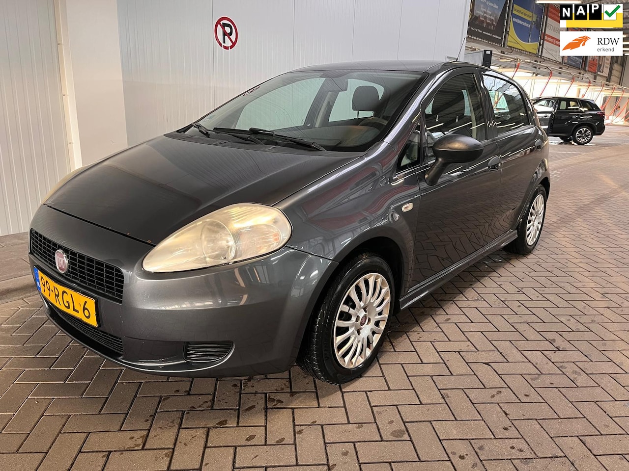 Fiat Grande Punto - 1.3 M-Jet Actual 1.3 M-Jet Actual - AutoWereld.nl