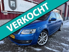 Skoda Octavia Combi - 1.2 TSI Greentech Elegance Businessline // Navi // Pano.dak // Cruise control