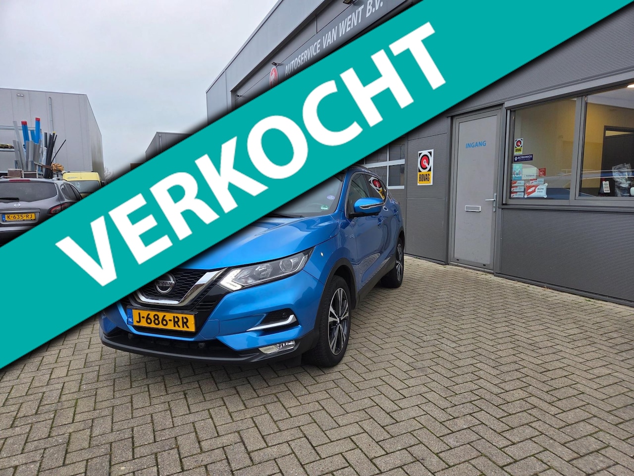 Nissan Qashqai - 1.3 DIG-T N-Connecta Pano, Navi, Trekhaak 160pk! incl 1 jaar garantie - AutoWereld.nl