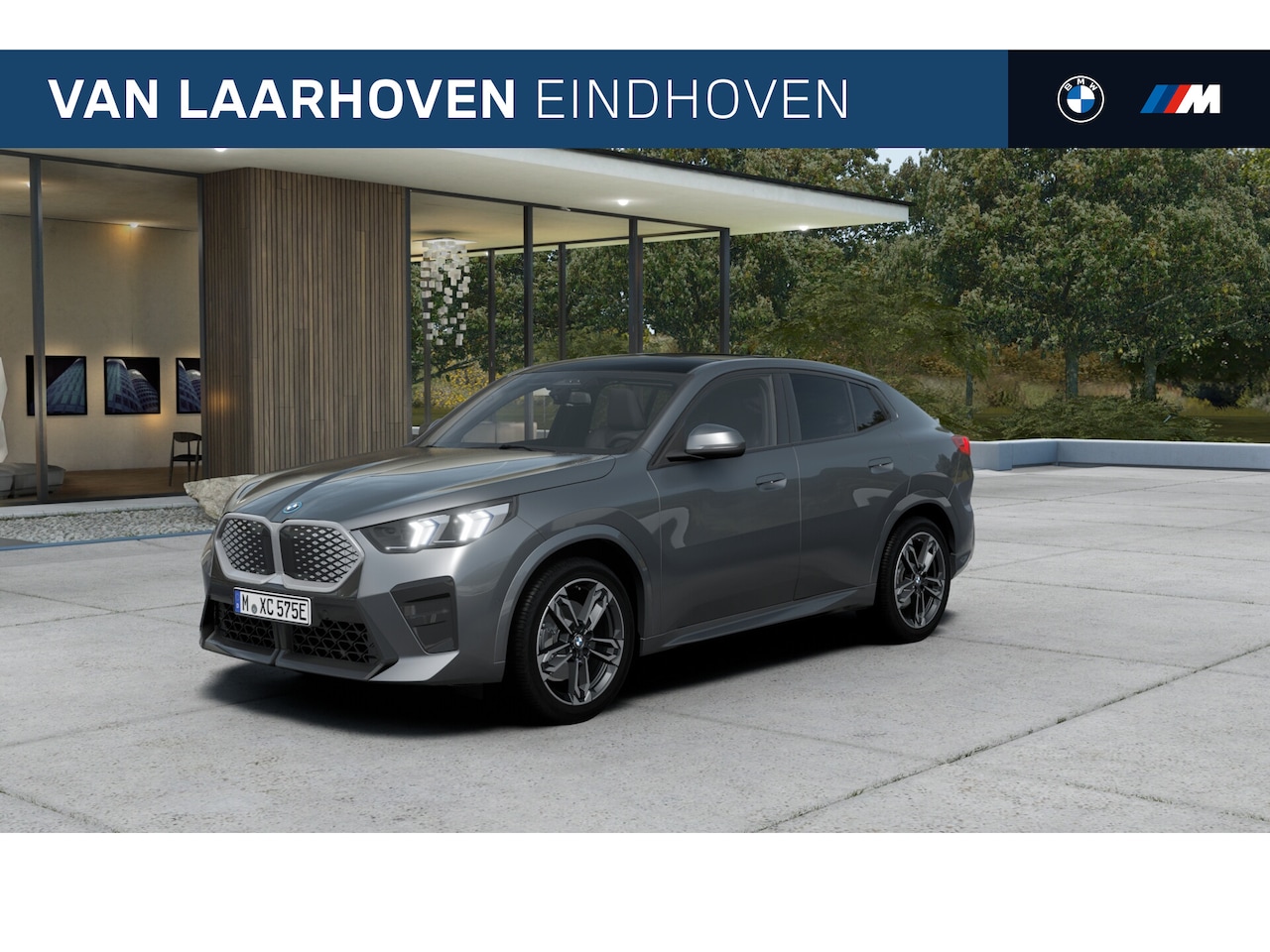 BMW iX2 - eDrive20 M Sport / Sportstoelen / Achteruitrijcamera / M Adaptief onderstel / Adaptieve LE - AutoWereld.nl
