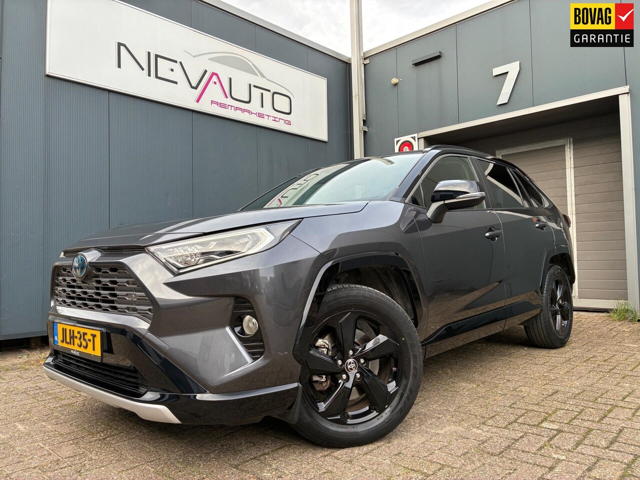 Toyota RAV4 - 2.5 Hybrid Bi-Tone 219PK Stoelverwarming - AutoWereld.nl