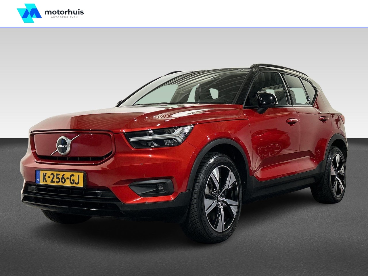 Volvo XC40 - P8 408pk AWD Pure Electric R-Design - AutoWereld.nl