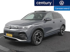 Volkswagen Tiguan - 1.5 eHybrid R-Line Edition / Camera / Pano-Dak