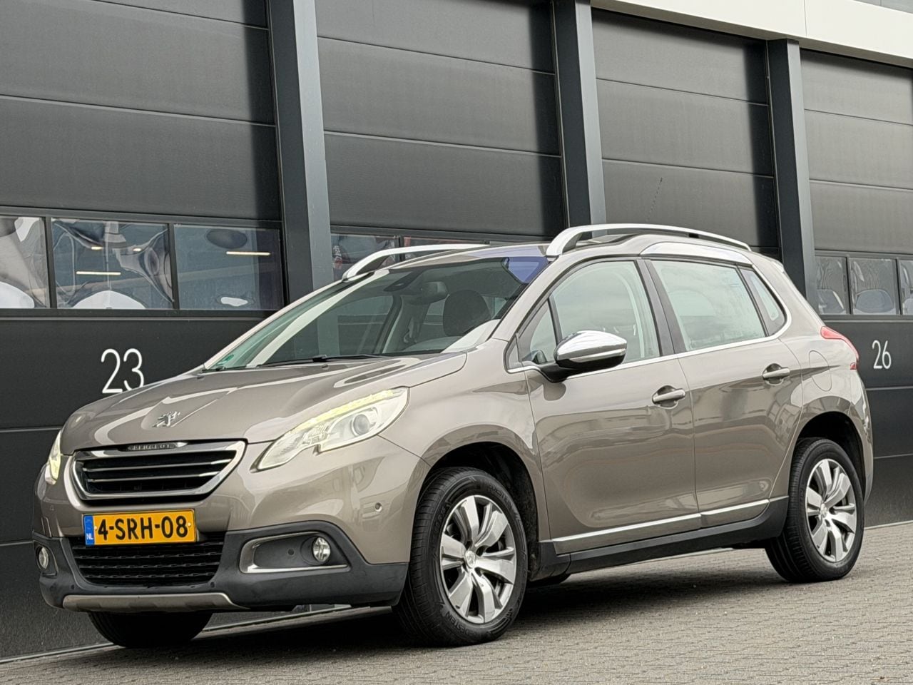 Peugeot 2008 - 1.6 e-HDi Allure Clima Navi PDC - AutoWereld.nl