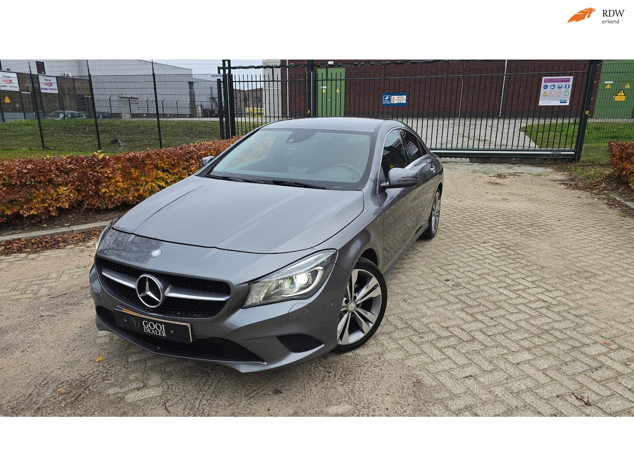 Mercedes-Benz CLA-Klasse - 180 AUTOMAAT XENON LEDER NETTE AUTO! - AutoWereld.nl