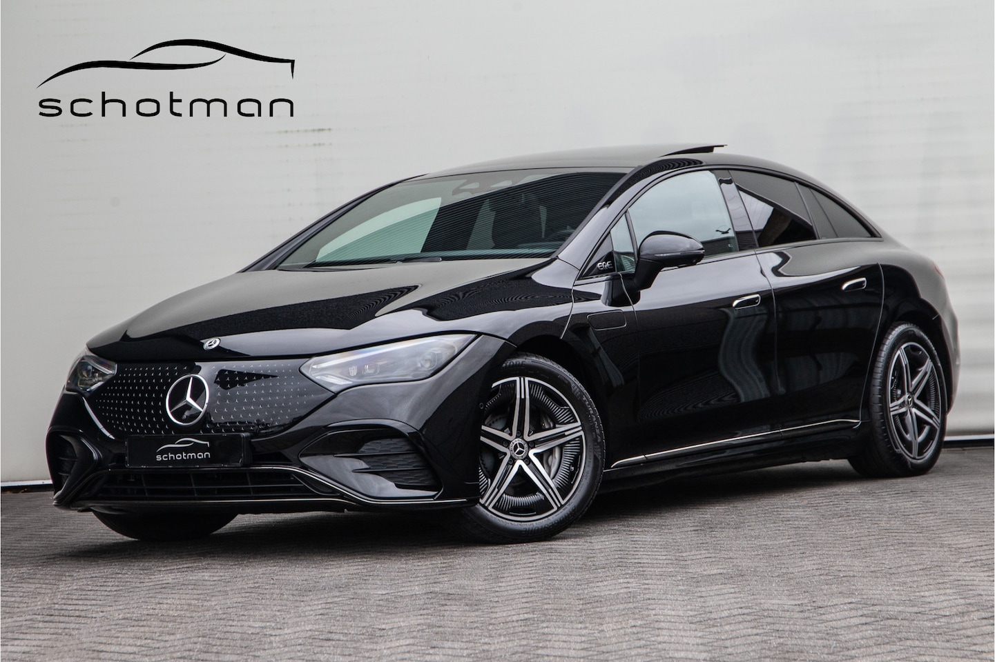 Mercedes-Benz EQE - 300 AMG Premium, Pano, Leder, Nightpack, Burmester - AutoWereld.nl