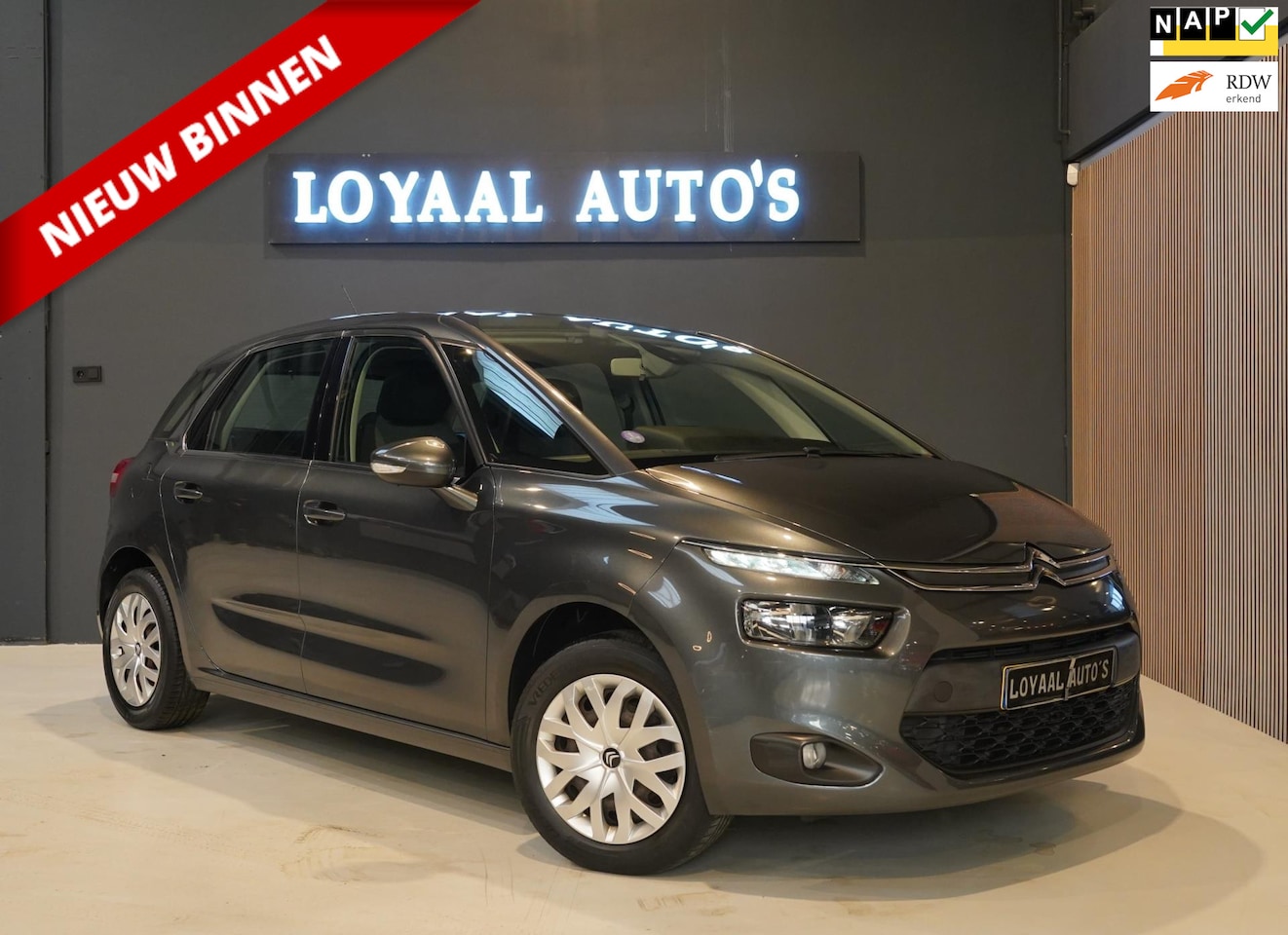 Citroën C4 Picasso - 1.2 PureTech Selection | 1E EIGENAAR | NAVI | AIRCO | CRUISE | TREKHAAK | PDC | NAP | APK. - AutoWereld.nl