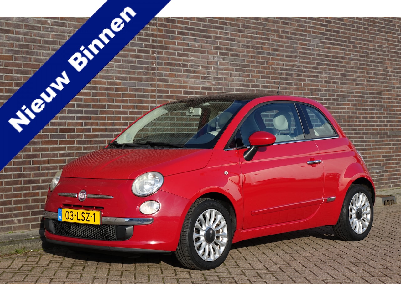 Fiat 500 - 1.2 Lounge Automaat, panoramadak, navigatie - AutoWereld.nl