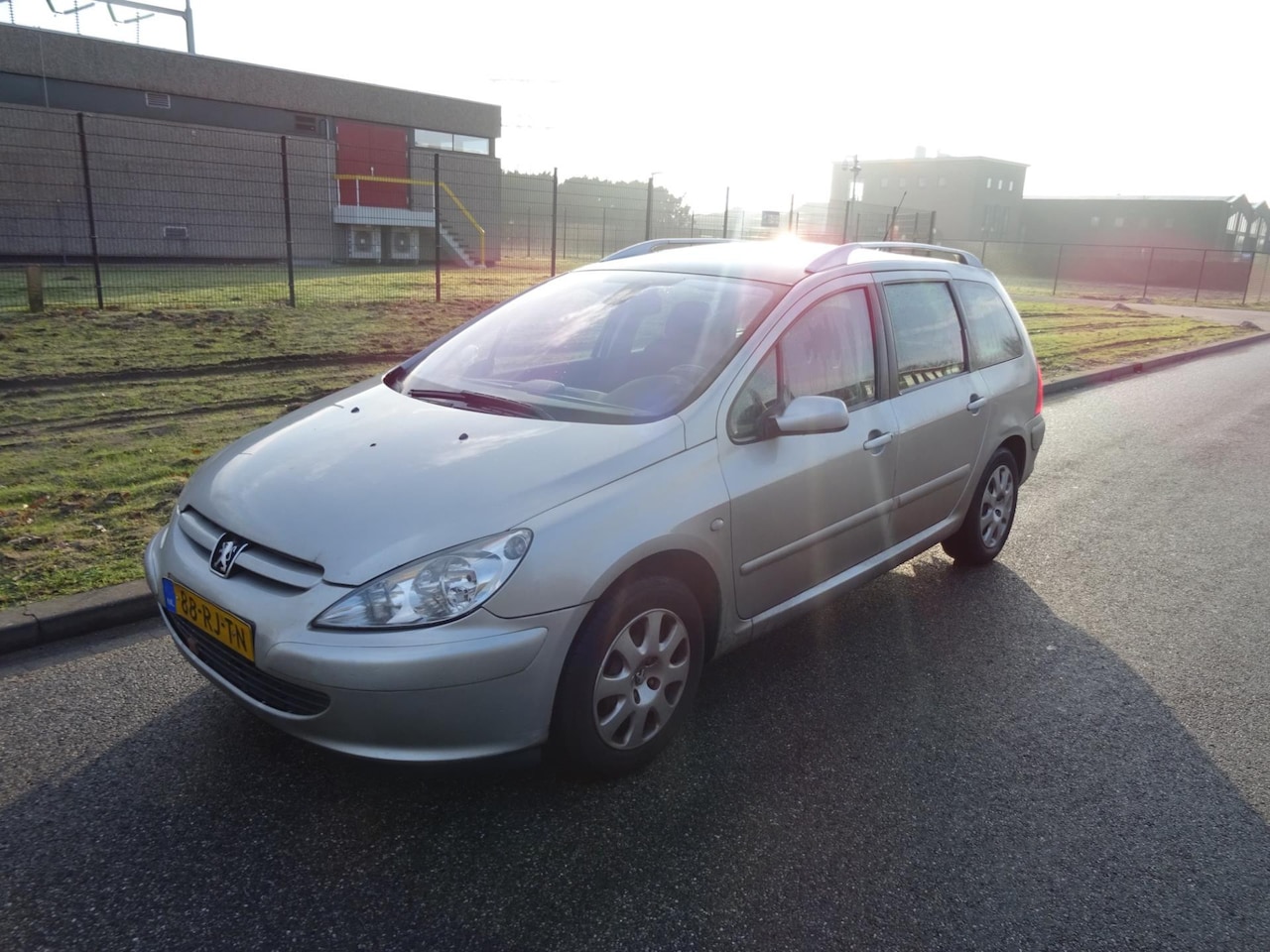 Peugeot 307 SW - 1.6-16V Premium 1.6 16V Premium - AutoWereld.nl