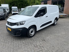 Peugeot Partner - 1.5 BlueHDI Premium Long voor schade.
