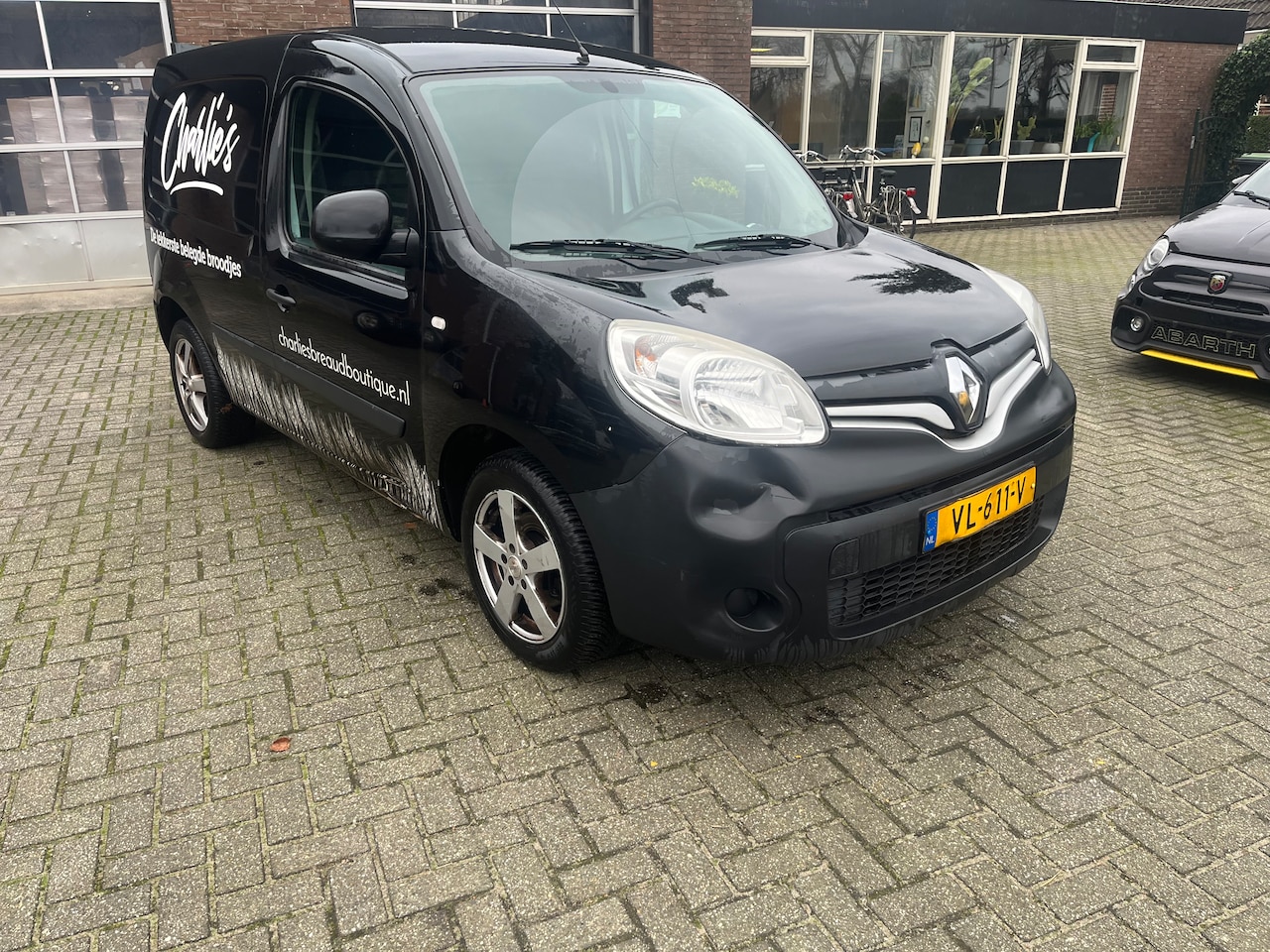 Renault Kangoo Express - 1.5 dCi 75 Express S&S koelwagen schade - AutoWereld.nl