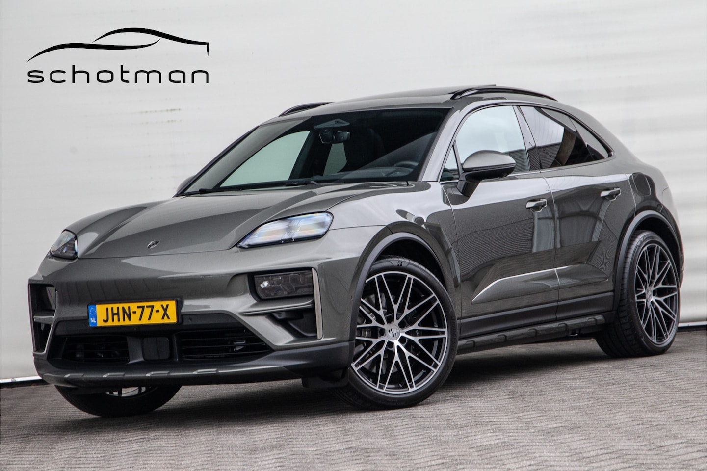 Porsche Macan - Turbo Off-Road Design, Massage, Pano, Luchtvering VOL - AutoWereld.nl