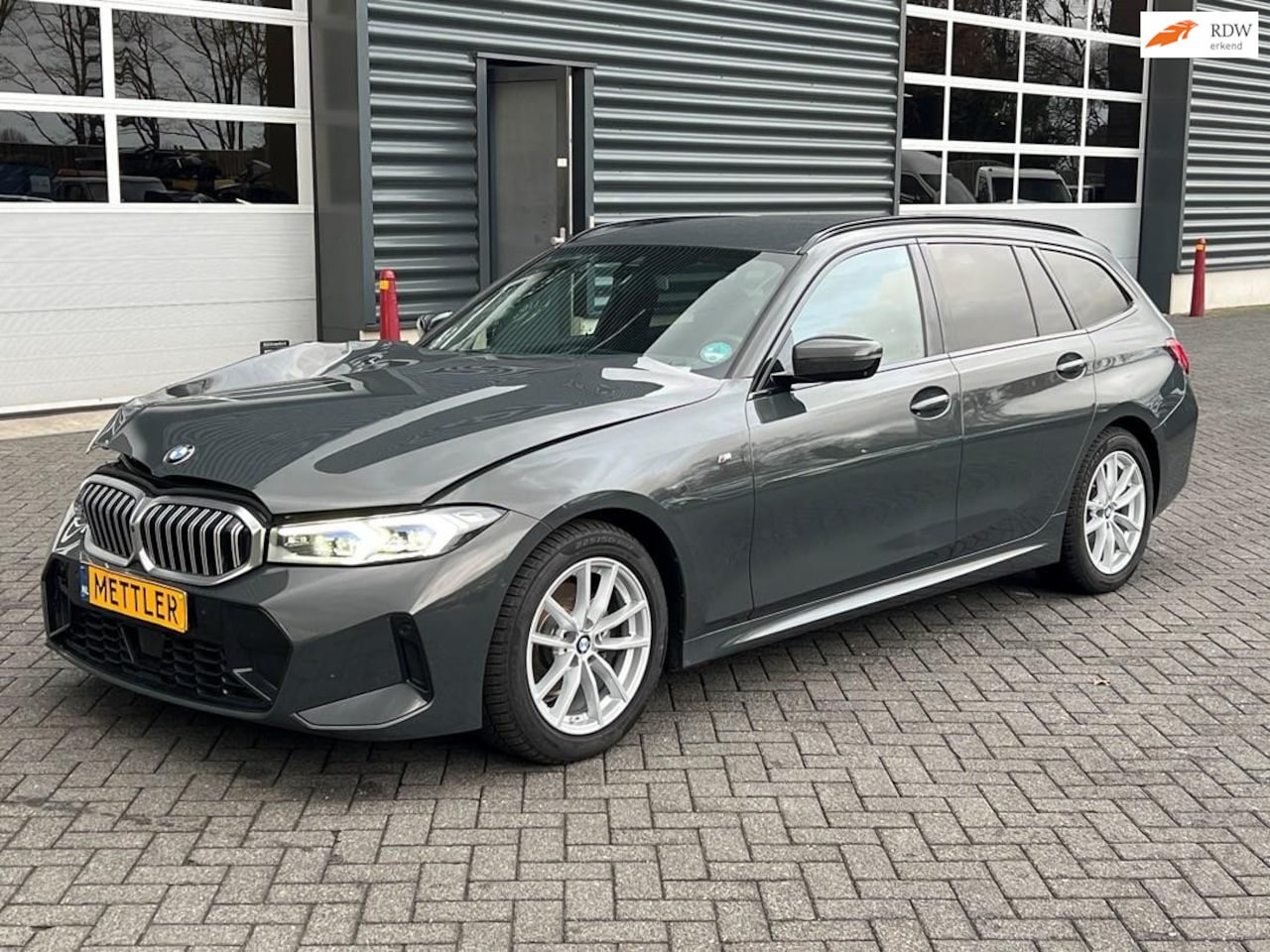 BMW 3-serie - 320d 320d, M sportpakket, 360 camera, navigatie - AutoWereld.nl