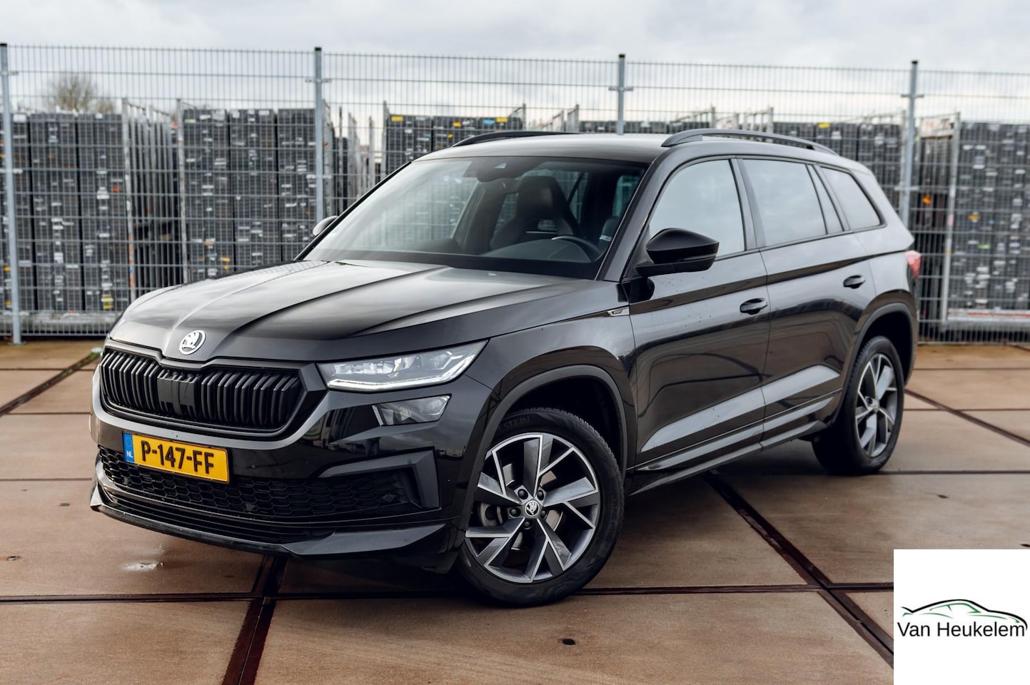 Skoda Kodiaq - 1.5 TSI Sportline Business 7p. | ALL SEASON BANDEN | TREKHAAK | ADAPTIVE CRUISE | ELEKTR. - AutoWereld.nl