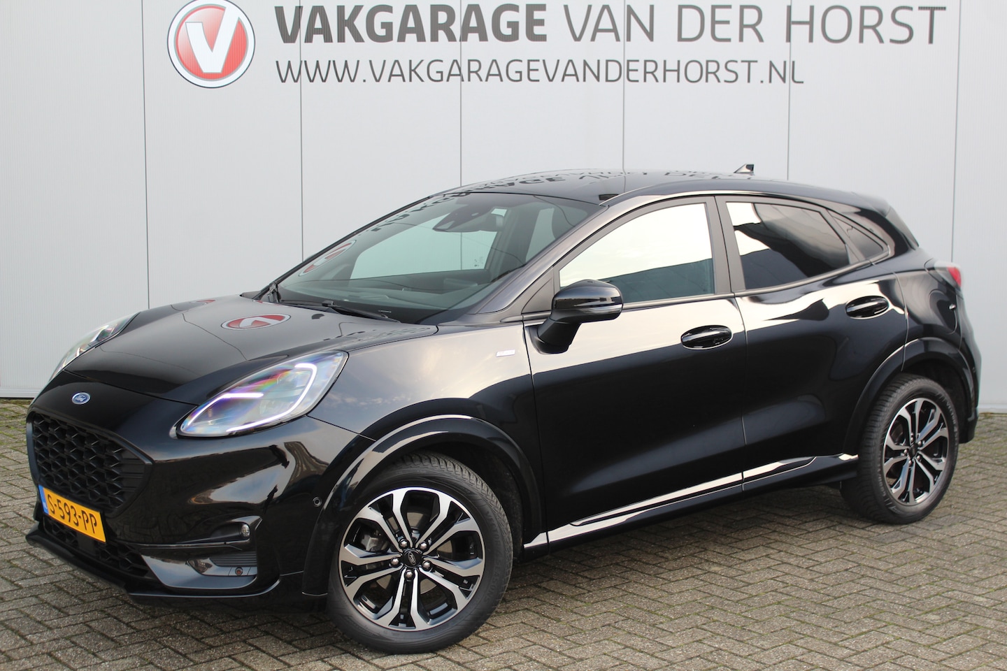 Ford Puma - 1.0-125pk EcoBoost Mild-Hybrid ST-Line X. Weinig km's, net ingereden ! Heerlijk luxe hoogz - AutoWereld.nl