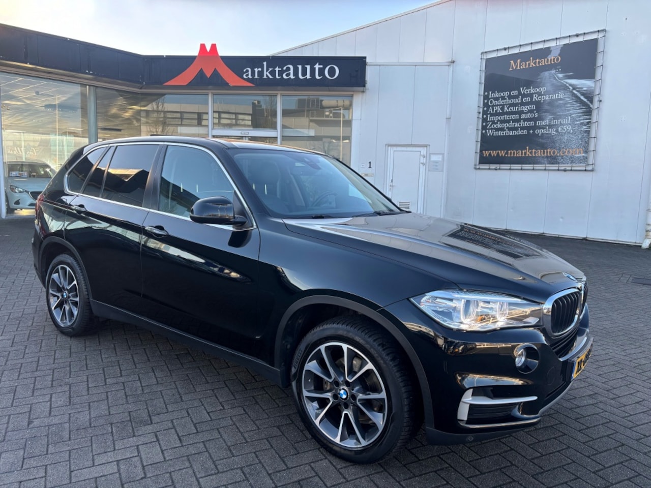 BMW X5 - xDrive25d High Executive 7persoons Panorama Head-up Trekhaak - AutoWereld.nl