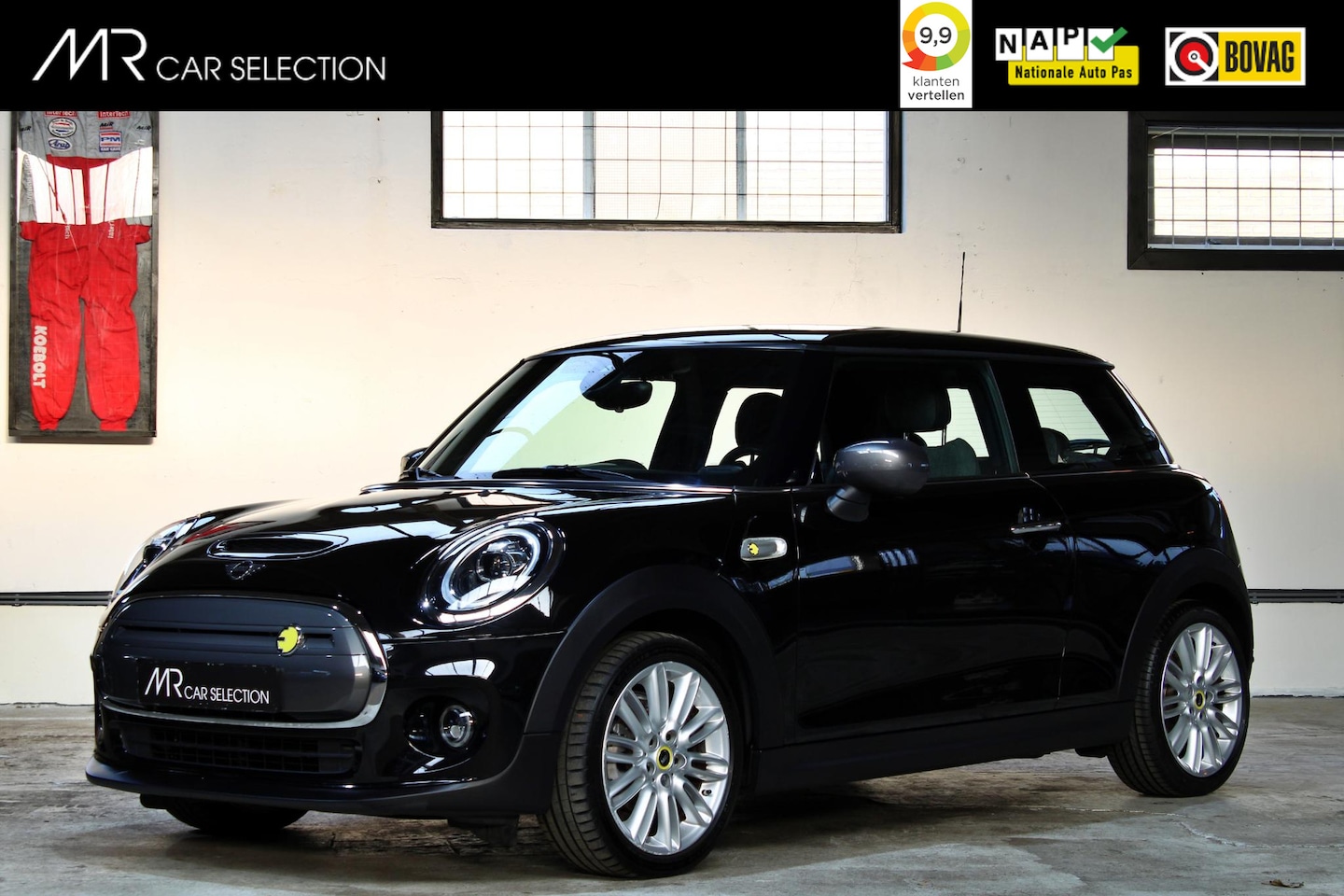 MINI Mini-Electric - Essential 33 kWh | 17 inch | LED | Apple Carplay | Stoelverwarming | NL auto | 1e eigenaar - AutoWereld.nl