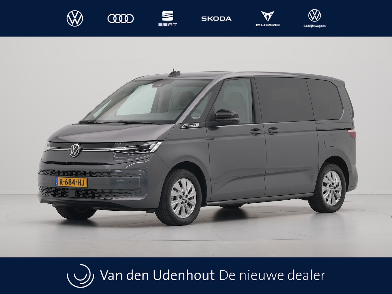 Volkswagen Multivan - L1H1 1.4TDI PHEV eHybrid 218pk DSG Life / Automaat / Panorama dak / Trekhaak / El. schuifd - AutoWereld.nl
