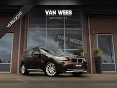 BMW X1 - sDrive18i E84 Executive | Automaat | Navi | 2e eigenaar | 17 inch | 150 pk | Dakraam | Blu