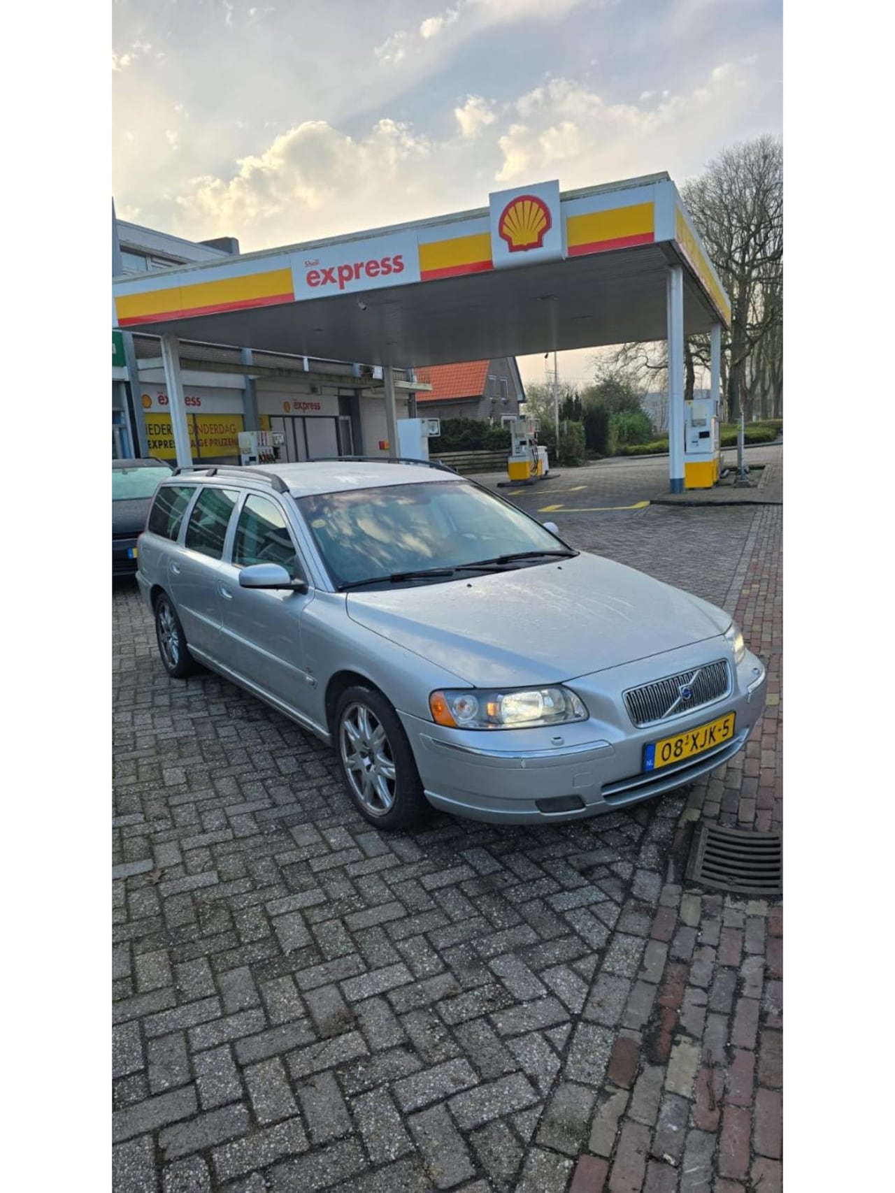 Volvo V70 - 2.4 D5 Automaat - AutoWereld.nl
