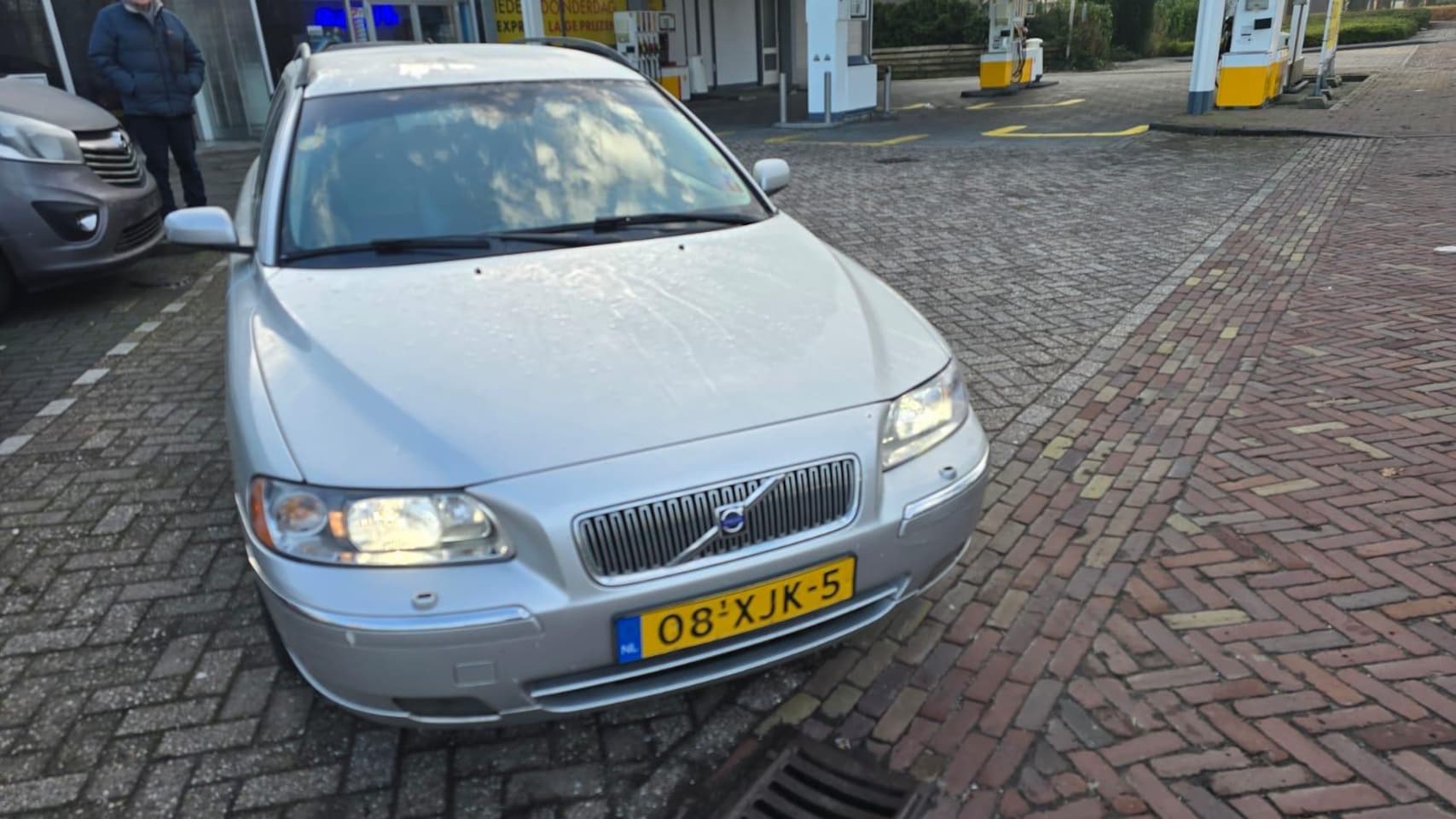 Volvo V70 - 2.4 D5 Automaat - AutoWereld.nl