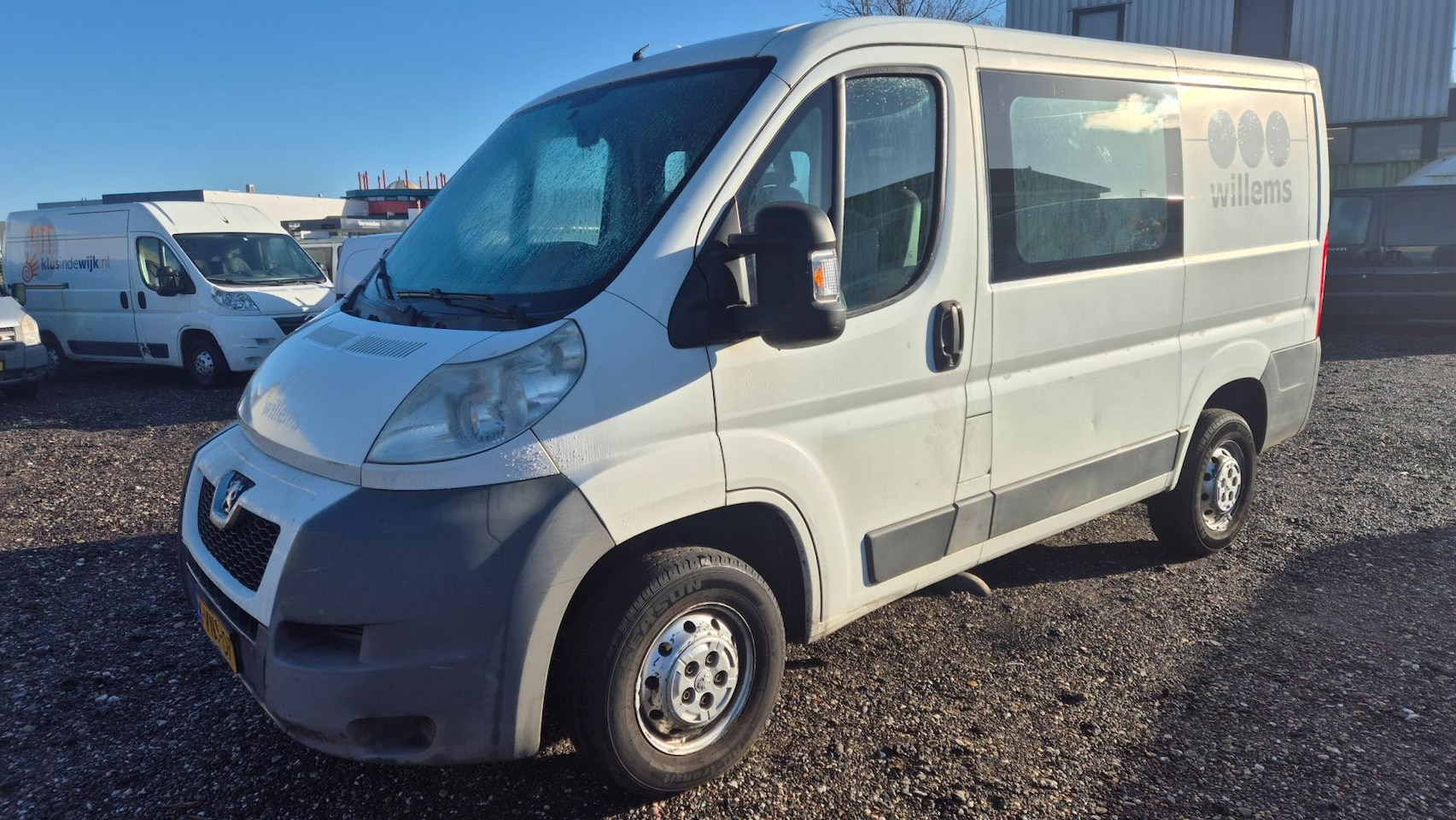 Peugeot Boxer - 330 2.2 HDI L1H1 DC 330 2.2 HDI L1H1 DC Profit+ - AutoWereld.nl