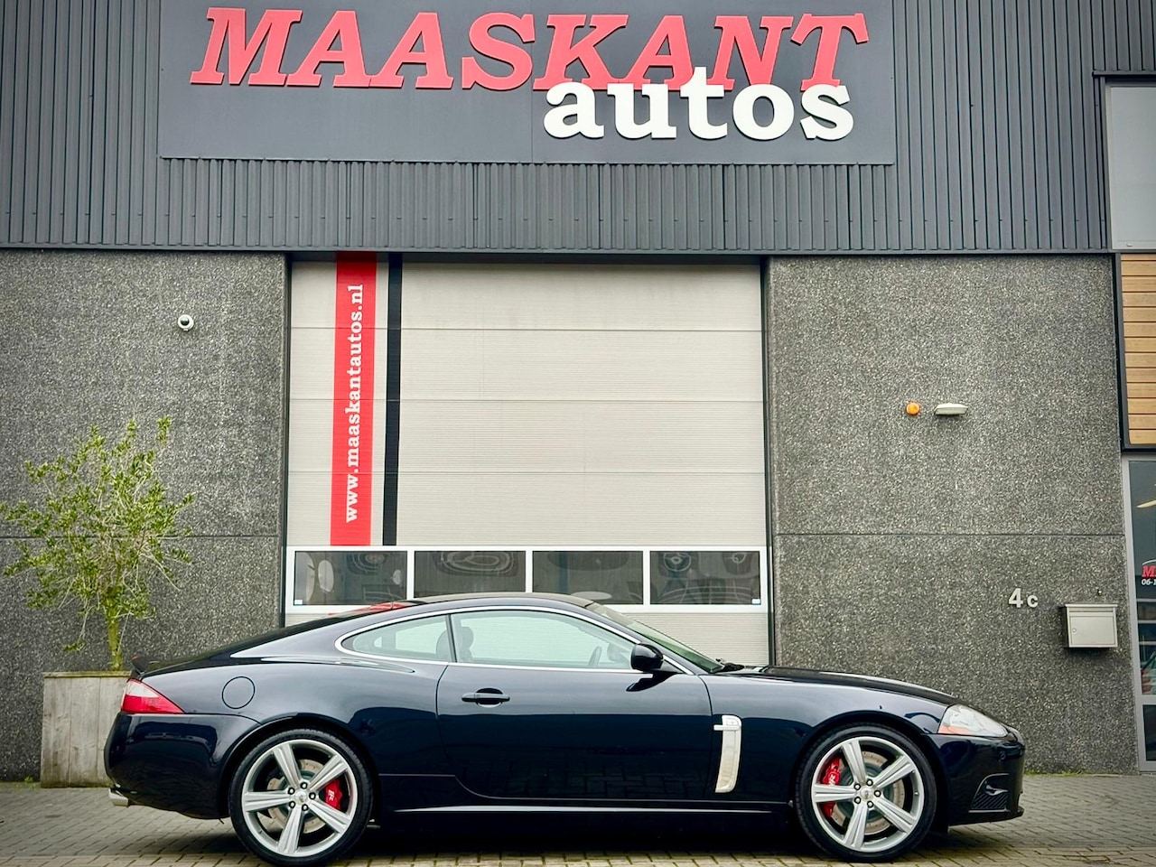 Jaguar XKR - 4.2 V8 Coupé / Portfolio special edition / Celestial / 2nd owner / 2007 / ONLY 36000KM! - AutoWereld.nl