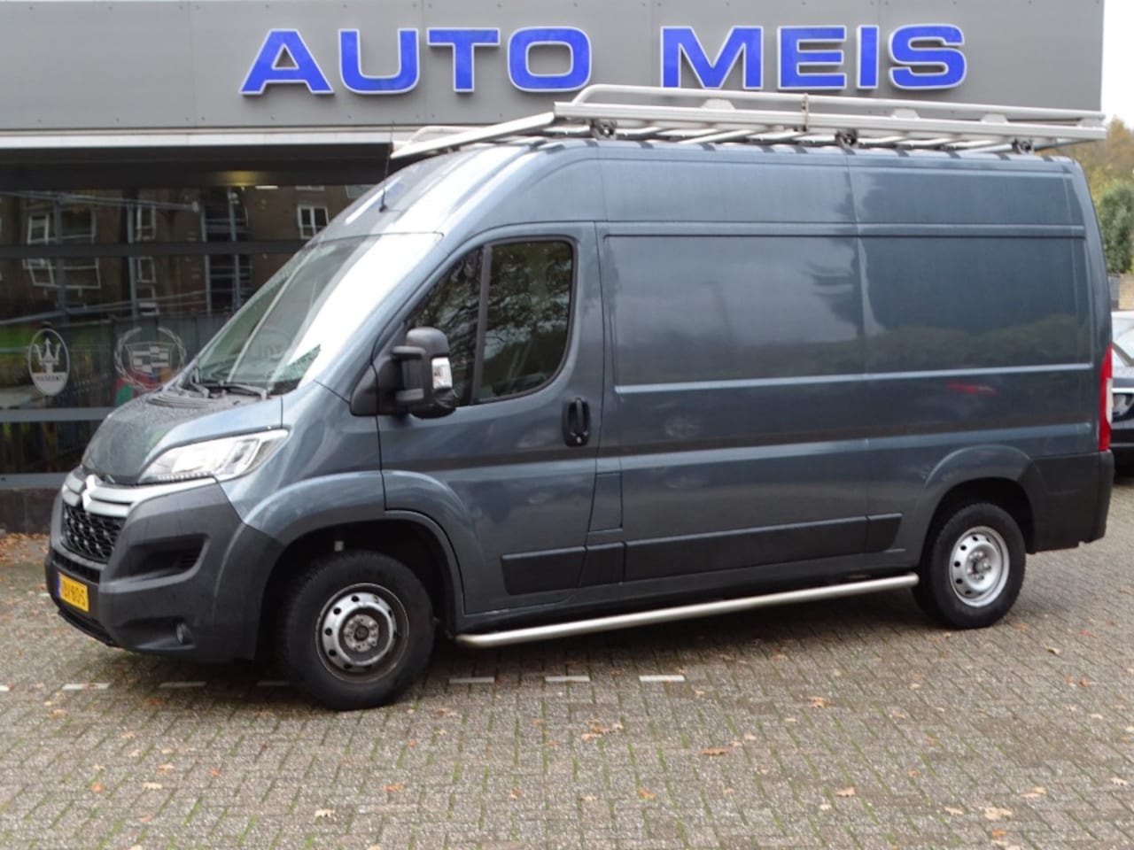 Citroën Jumper - 35 2.0 BlueHDI L2H2 DC ZWaar Navi Camera - AutoWereld.nl