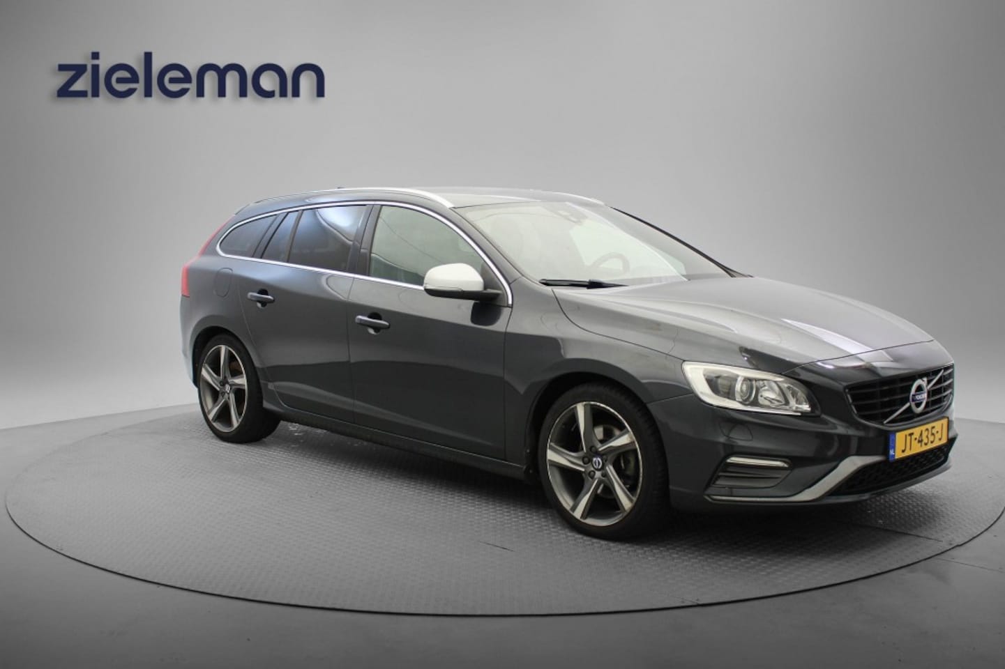 Volvo V60 - 2.0 T3 Summum R-Design - Navi, Cruise, Half Leer, Stoelverw. Trekhaak - AutoWereld.nl