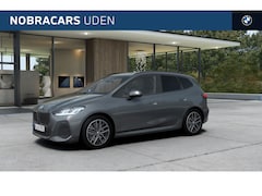 BMW 2-serie Active Tourer - 225e xDrive M Sport Automaat / Panoramadak / Trekhaak / Sportstoelen / M Adaptief onderste