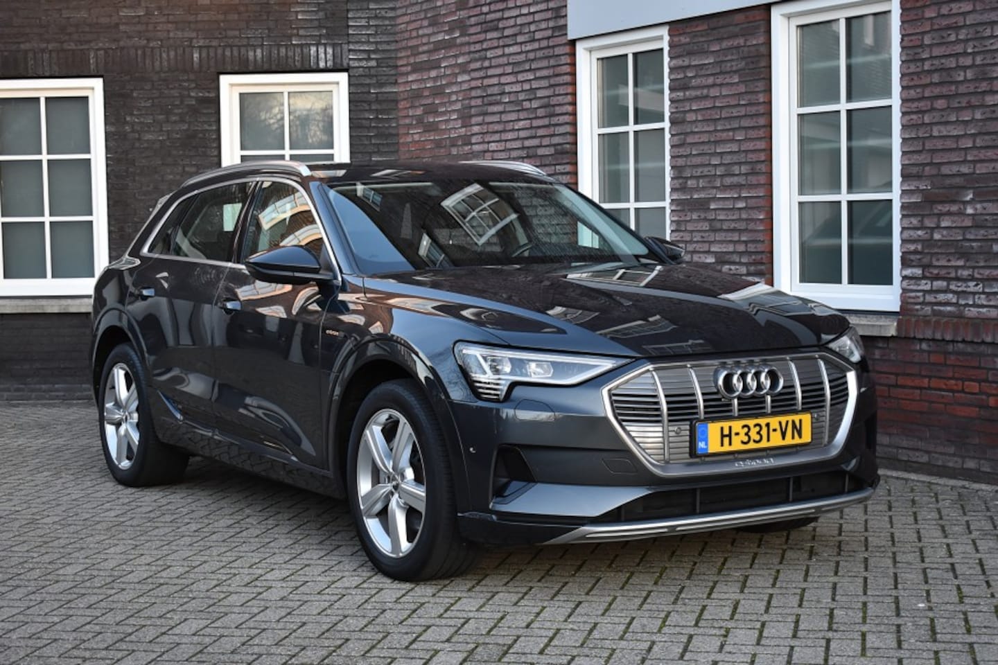 Audi e-tron - e-tron 50 quattro Launch edition 71 kWh Wij zijn op afspraak geopend! Graag bellen voor uw - AutoWereld.nl
